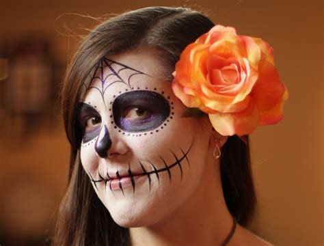 How To Paint A Sugar Skull On Your Face Youtube