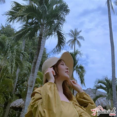 Hot girl FapTV Ribi sachi mặc đồ bơi sexy gợi cảm Có hay 0