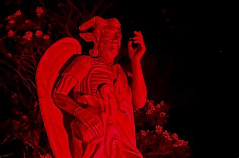 Inauguran En Brasil Un Templo Dedicado A Lucifer Con Una Estatua De