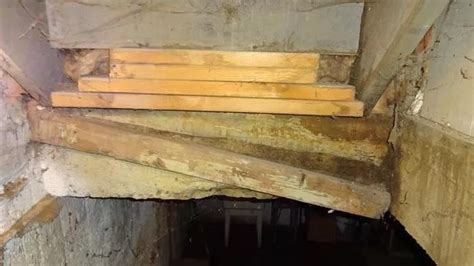 Inside R Kelly S Sex Cult Studio After Building Was Stormed By Officials Irish Mirror Online