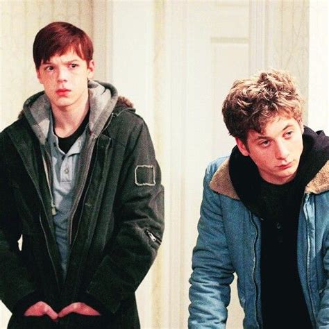 Ian And Lip Gallagher S1 Shameless Lip Gallagher Cameron Monaghan