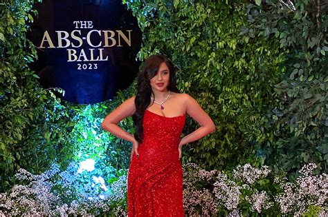 Andrea feels nervous walking on ABS-CBN Ball red carpet solo | ABS-CBN News