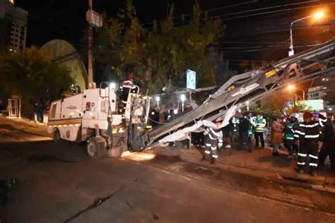 La Paz cortes de circulación vehicular por avenida Ballivián de