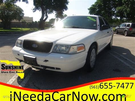 2006 Vibrant White Ford Crown Victoria Police Interceptor 108572402 Photo 11