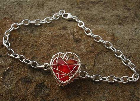 Womens Contemporary Silver Heart Bracelet Love2have Uk