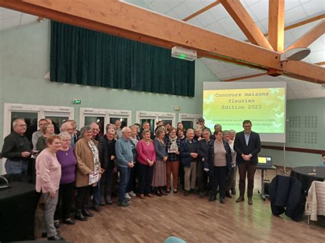 Remise Des Prix Ville Fleurie Mairie De Rives En Seine