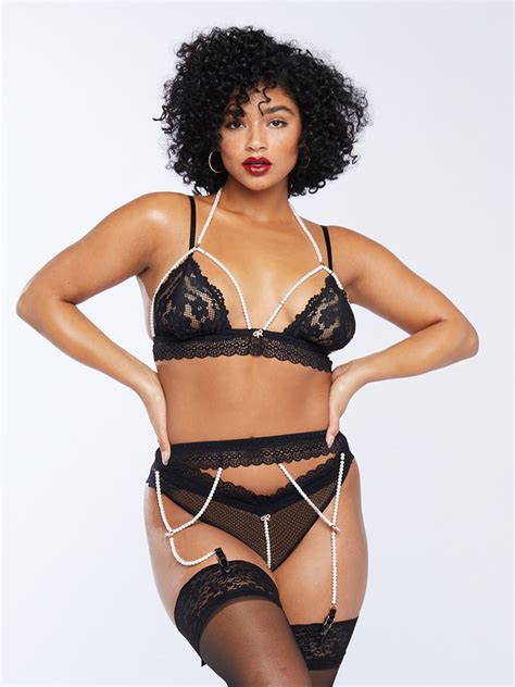 Savage X Fenty Holiday Lingerie Collection Ps Fashion