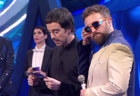 Sanremo 2024 Abito Dargen D Amico Seconda Serata Festival Stilista