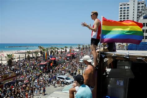 Tel Aviv Celebr La Marcha Del Orgullo Gay M S Grande De Medio Oriente Infobae