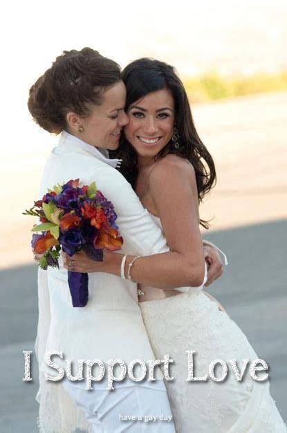 So Happy To Have Met Them On New Year S Eve Lesbian Wedding Photos Lesbian Wedding