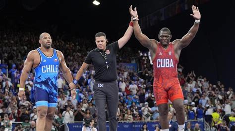 El luchador cubano Mijaín López hace historia con su quinto oro