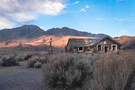 Abandoned Building In The Desert Smithsonian Photo Contest