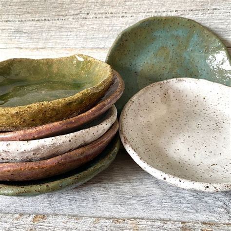 Pin By Minka Schumese On Greenclobal Pottery Dishes Handmade