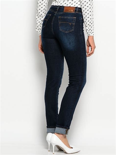 Whitney – NewJeans