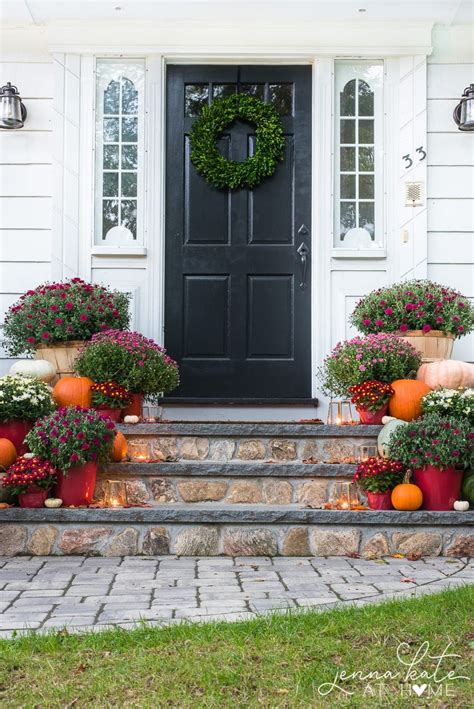 Front Porch Decor Ideas: A Classic Fall Harvest Entrance