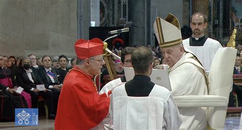 Dom Paulo Cezar De Bras Lia Recebendo A Nomea O De Cardeal Do Papa