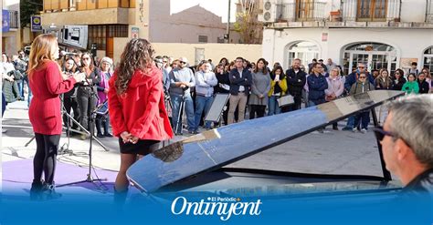 Ontinyent fa una multitudinària crida en el 25N a no fer ni un pas