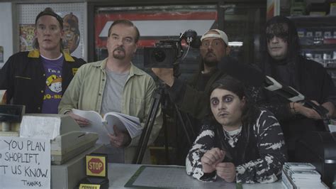 Kevin Smith Talks Drawing From His Real Life For Clerks Iii Exclusive Interview