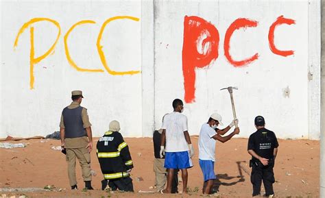 Rebeli O Em Pres Dio Do Rio Grande Do Norte Deixa Ao Menos Mortos