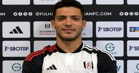 Raúl Jiménez se convierte en nuevo jugador del Fulham