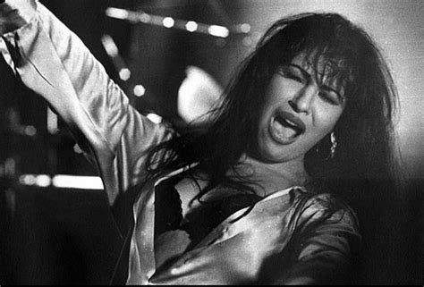 Selena Quintanilla Perez Performing Live