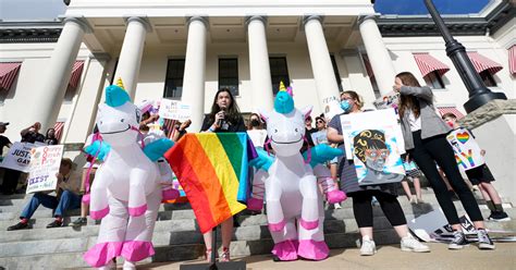 Dont Say Gay Bill Florida Senate Passes Controversial LGBTQ School Measure