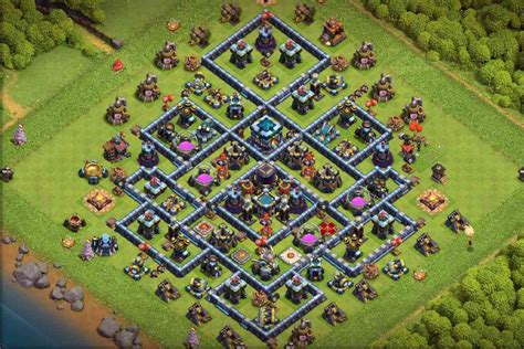 Best Th13 Farming Base Designs Gain An Edge In Loot Accumulation 2025