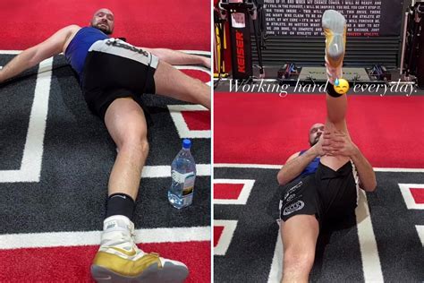 Tyson Fury in top shape as he spends New Year's Eve in gym ahead of ...