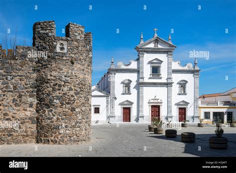 Beja portugal cathedral se castle hi-res stock photography and images - Alamy