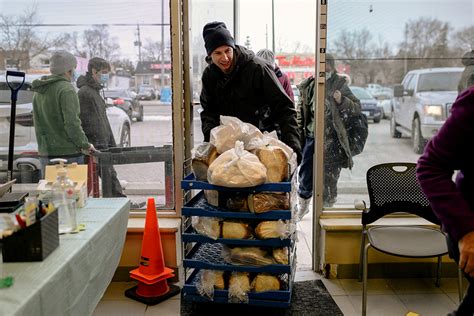 Hunger Pains Food Bank Use In Toronto Is Soaring Can A U Of T