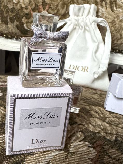 Oryginalne Perfumy Miss Dior Eau De Parfum Blooming Bouquet Zestaw Edp