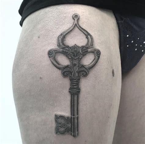 32 Must-See Skeleton Key Tattoo Designs - TattooBlend