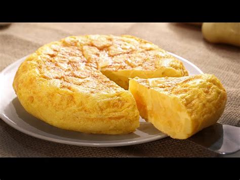 Deliciosa receta de Tortilla de Patatas con Cebolla Un clásico