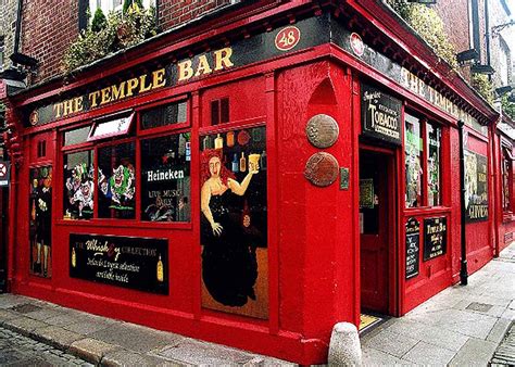 Temple Bar, Dublin Photographic Print at IrishShop.com | STTEM059