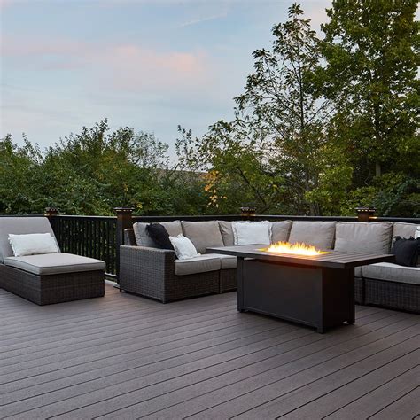 Timbertech Azek Landmark Decking Bring The Stunning Design Details Of