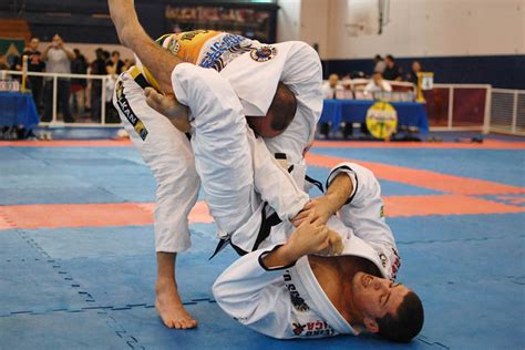 BJJ Triangle Choke - How to Attack & Finish – BJJ Fanatics