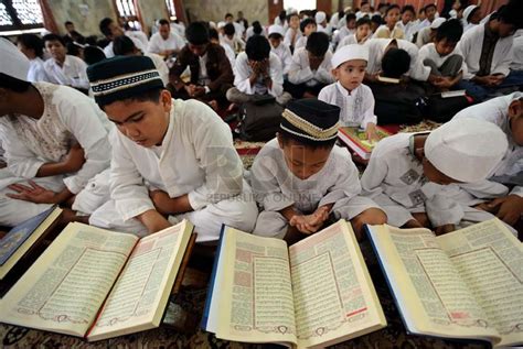 Hari Ini Gerakan Jakarta Membaca Alquran Serentak Jam Pagi Bisa Di