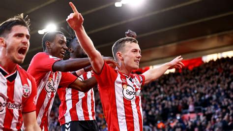 Ngiltere Premier Lig Ekiplerinden Southampton N O Unluk Hisseleri El