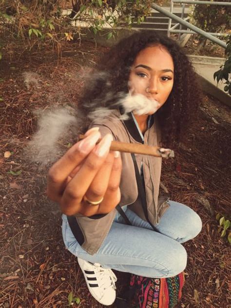 Pin On Stoner Girls