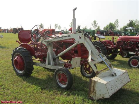 Farmall Super A Tractor Photos Information