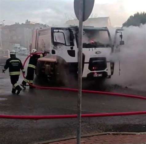 Çorlu da Belediyeye Ait Çöp Kamyonu Alev Aldı Haberler