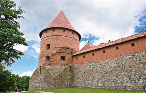 Trakai Island Castle | Wiki | Everipedia