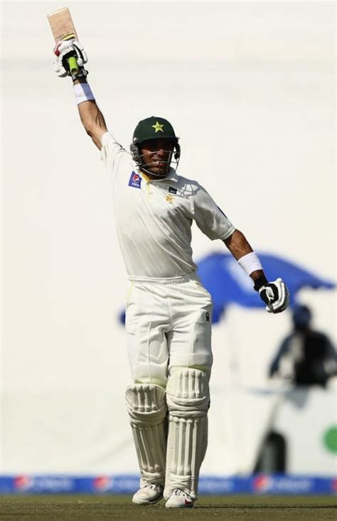 Milestone for Misbah, Pakistan sniff victory - Rediff Cricket