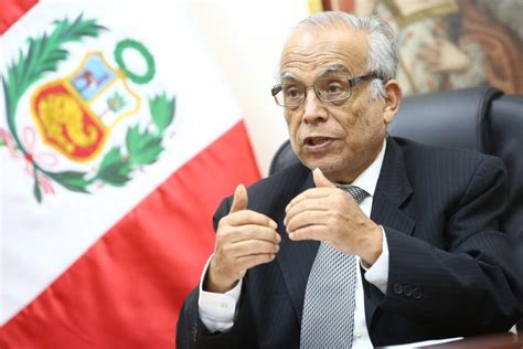 El presidente del Consejo de Ministros de Perú renuncia al cargo por