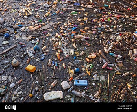 Non biodegradable hi-res stock photography and images - Alamy