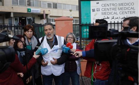 Marea Blanca convoca una concentración en Málaga en defensa de la