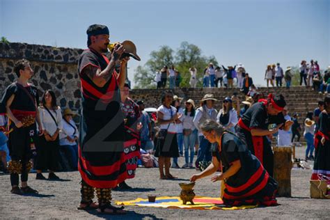 Bienvenida A La Primavera En Teotihuacan Agencia 24mm