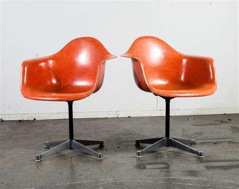 Mid Century Modern Lounge Chair Set Eames Herman Miller Dax Orange Red