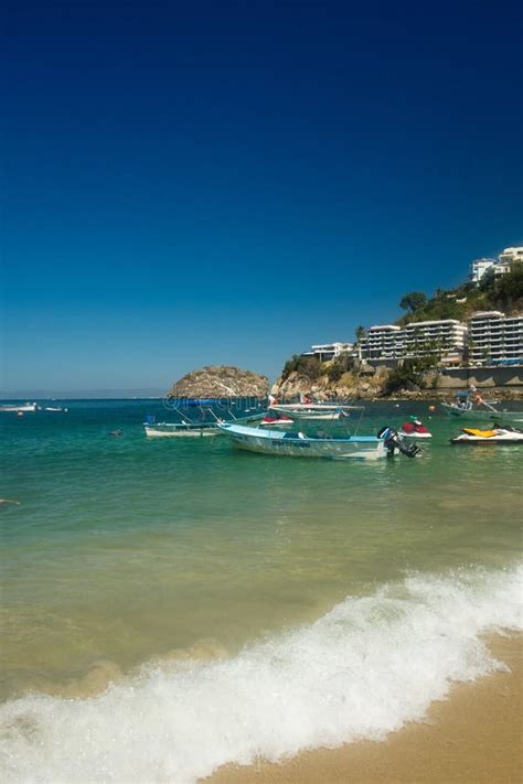 Mismaloya Beach in Jalisco Mexico Editorial Photography - Image of ...