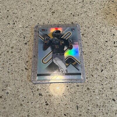 2022 Topps Finest Base Refractor 16 ONEIL CRUZ RC PITTSBURGH PIRATES